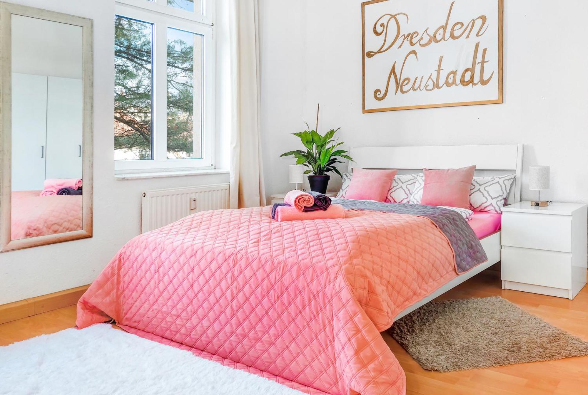 Bis 6 Personen - Helle, Ruhige Whg, 2 Baeder, Dd Neustadt, Top Lage Dresden Ngoại thất bức ảnh